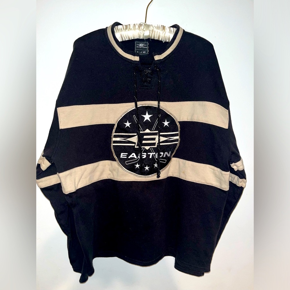 LIKE NEW EASTON HOCKEY SWEATER SIZE LARGE 100% COTTON